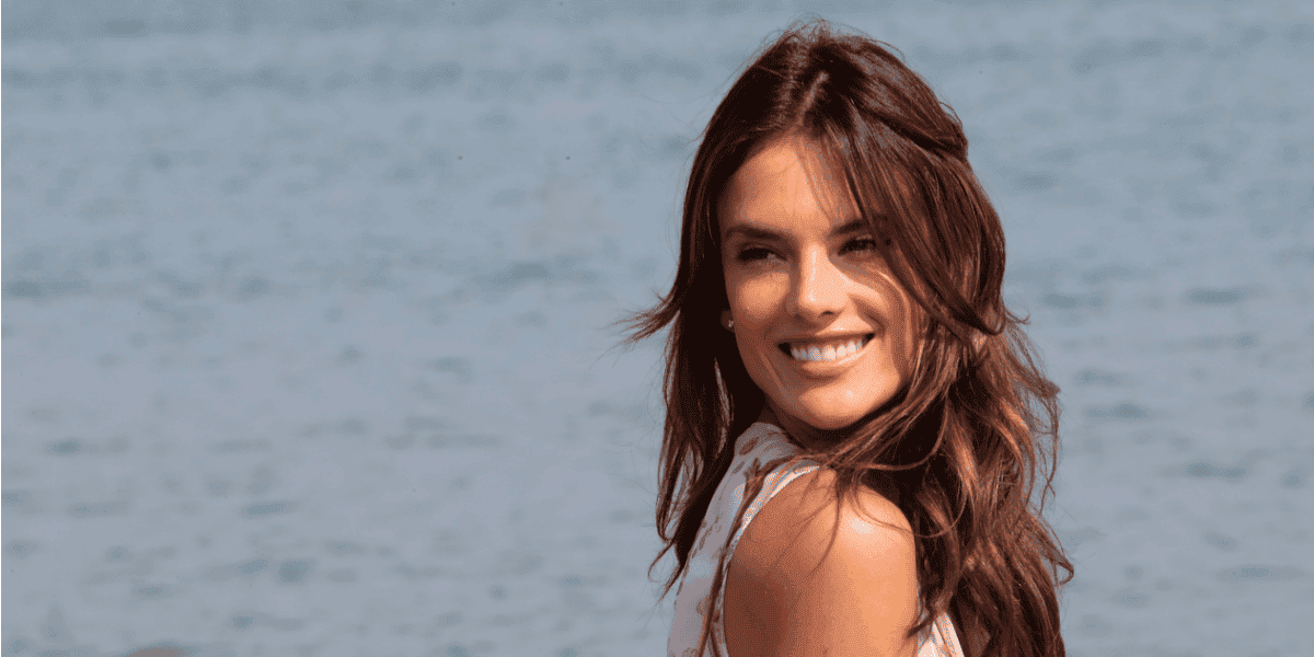  Alessandra Ambrosio Net Worth: How Much Brazilian Model Earnings?