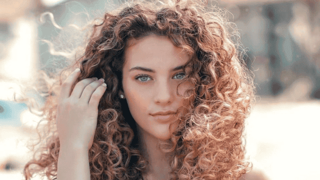 who is sofie dossi dating