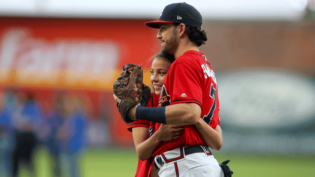 Dansby Swanson, Mallory Pugh get married with their focus on God
