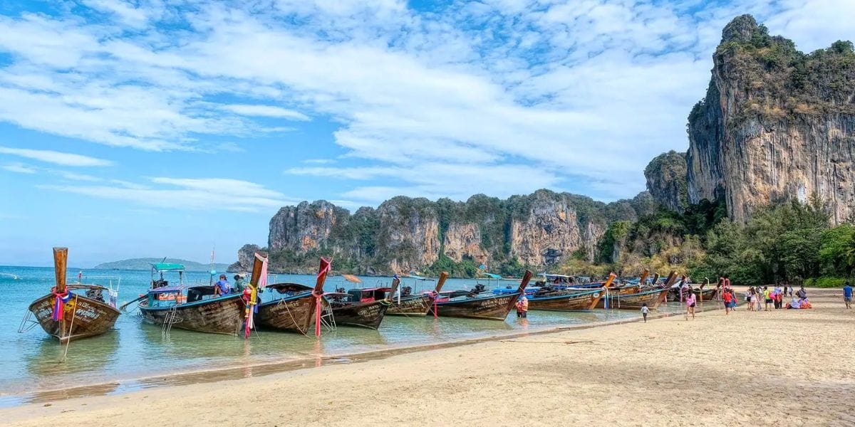 Best Ideas for A Solo Traveler in Thailand