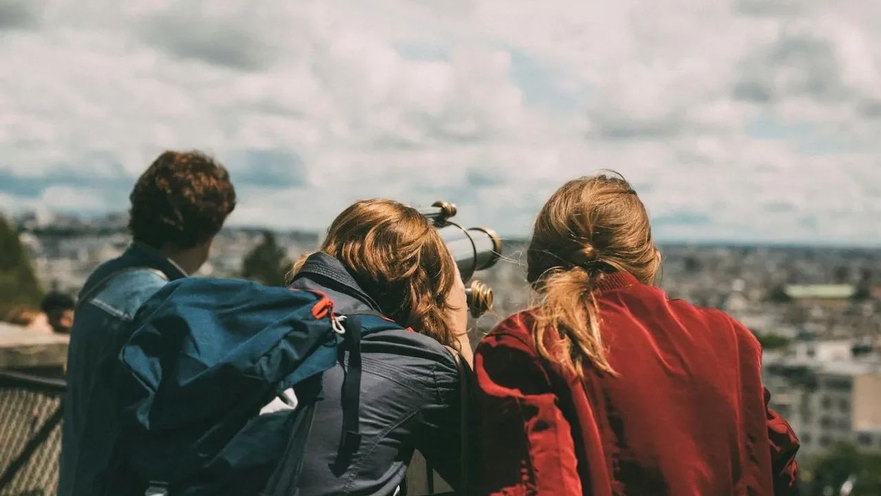 Kiwi.com Review: How It Works, Key Benefits, and What Travelers Should Know Before Booking Flights